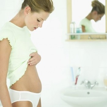 vaginal-yeast-infection-woman